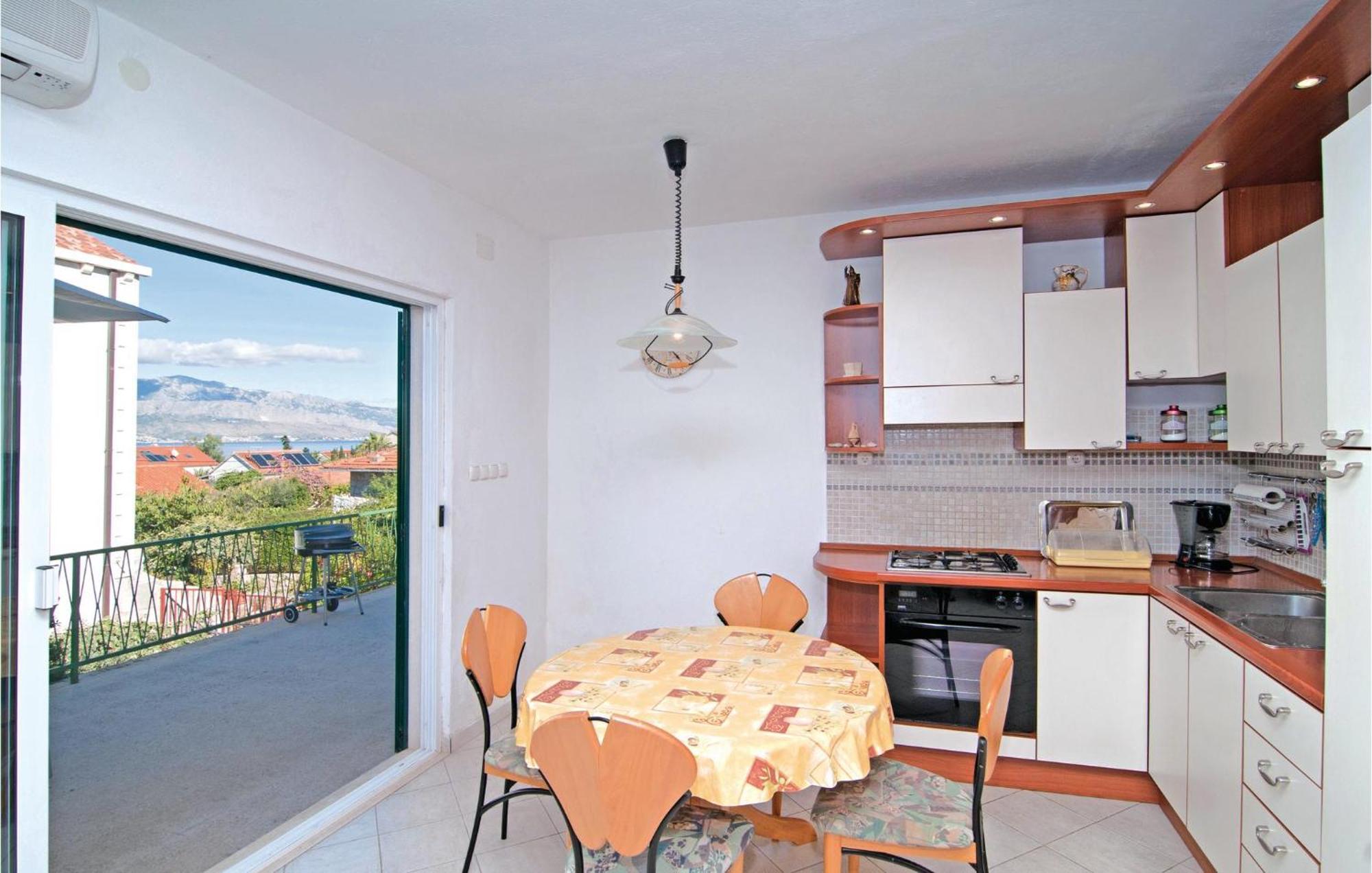 3 Bedroom Cozy Home In ซูเปตาร์ ภายนอก รูปภาพ