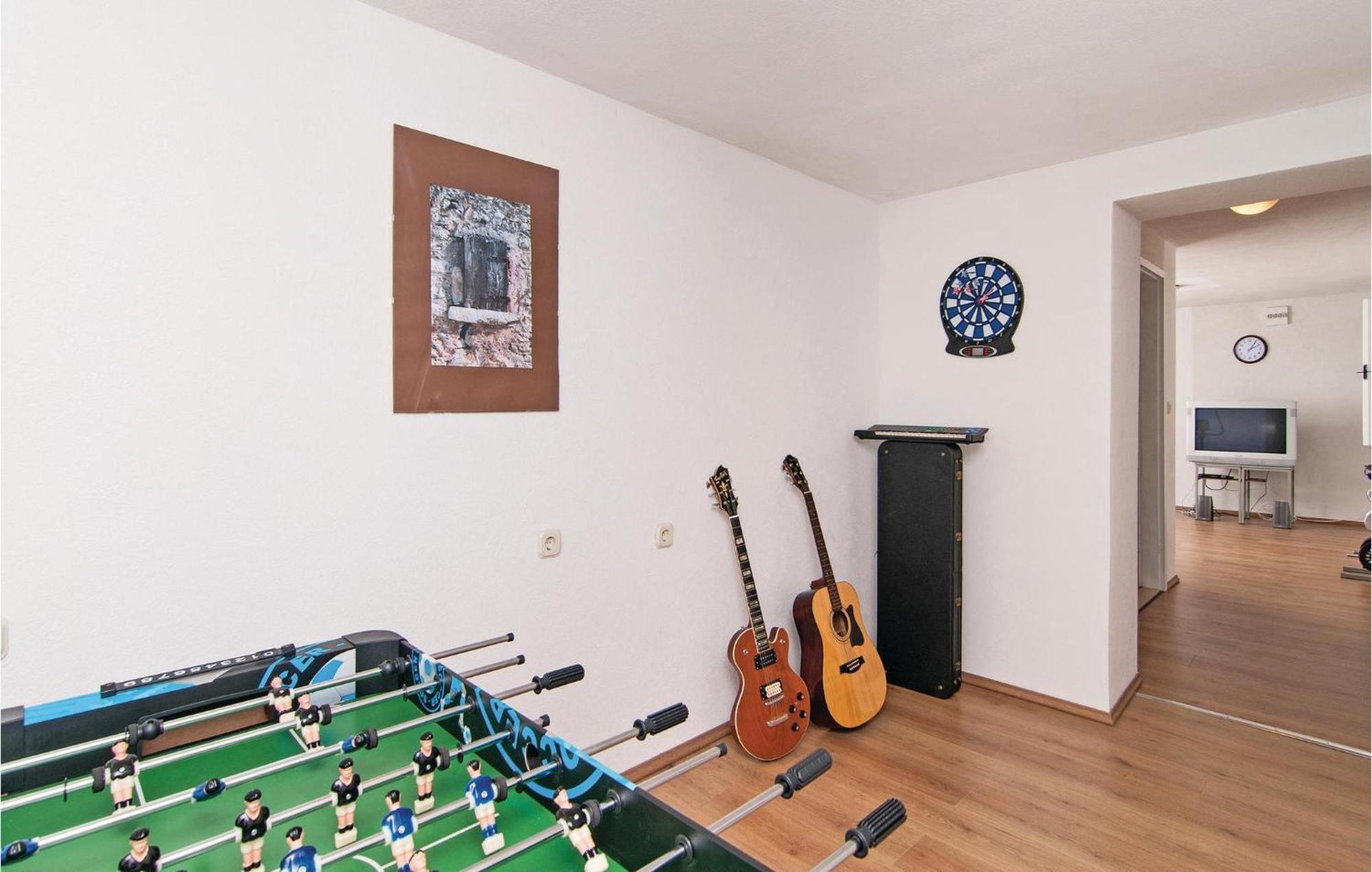 3 Bedroom Cozy Home In ซูเปตาร์ ภายนอก รูปภาพ